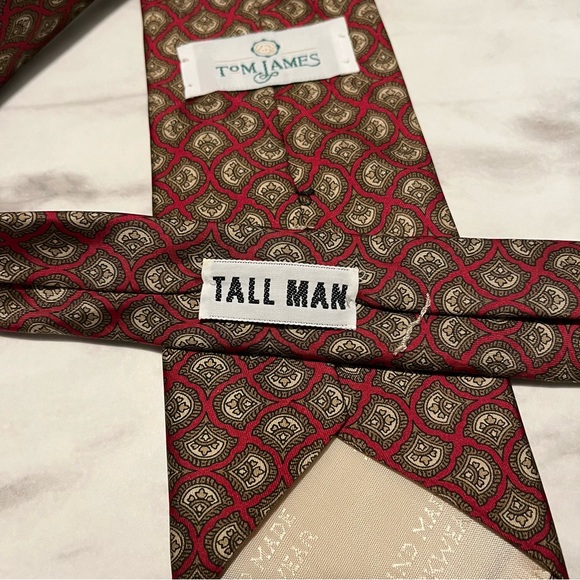 Tom James 100% Silk Geometric Tie - Picture 5 of 6